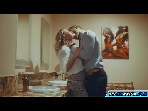 ❤️ Quando una bionda formosa ti seduce in un bagno pubblico ❤ Fottuta al it.com-porn-zog.ru ❌️